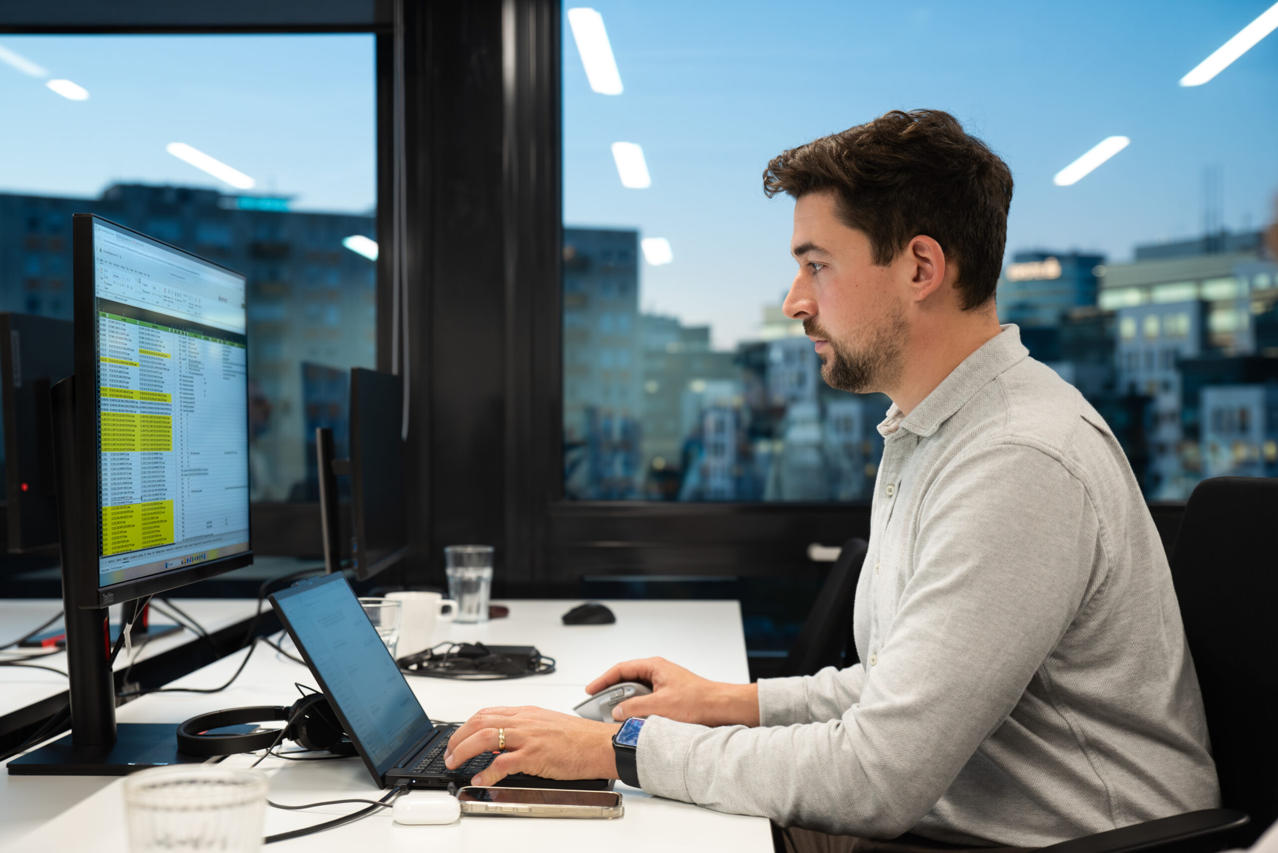 Data architect designing scalable data platforms and data warehouse architectures at Abylon in Budapest